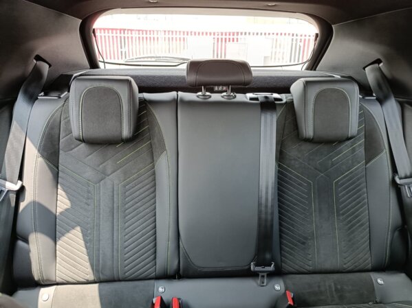 Peugeot 2008 1.2 turbo, Tela,  Aut. GT 2025